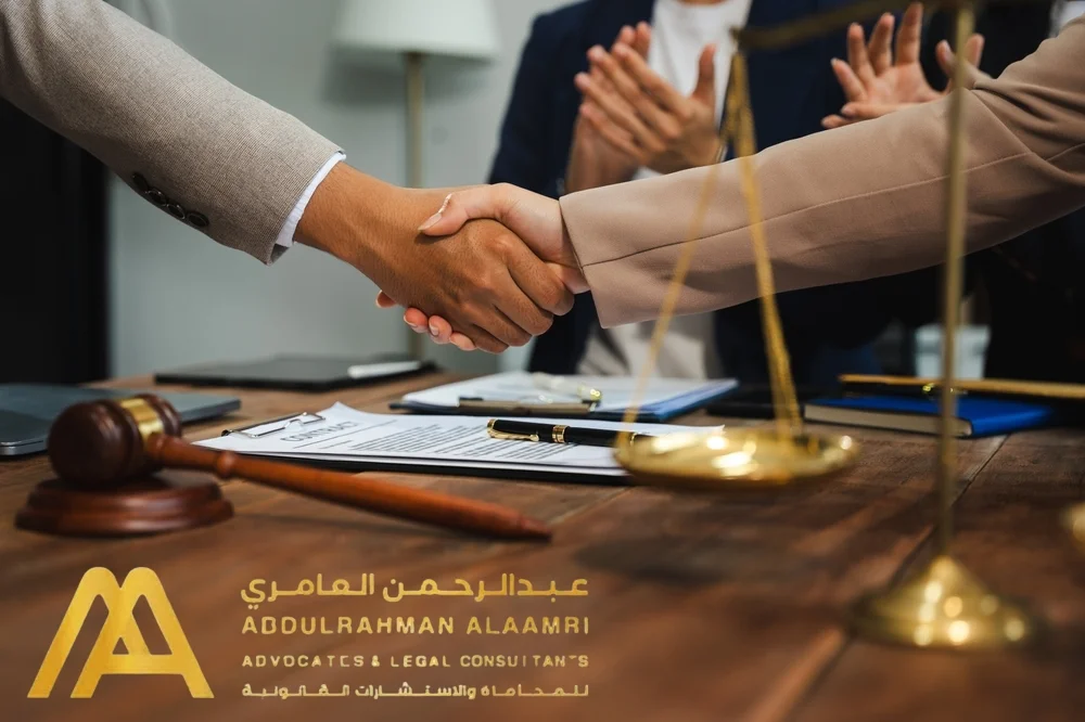 تواصل مع محامي في دبي